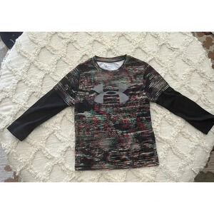 Under Armour  Boys Size  4 multi color long sleeve performance shirt Athletic